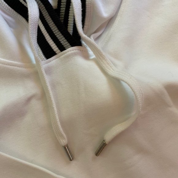 Lyse Spénard, Hooded sweater, Size Large (can fit for 8-10-12).  Real White. - Picture 9 of 10